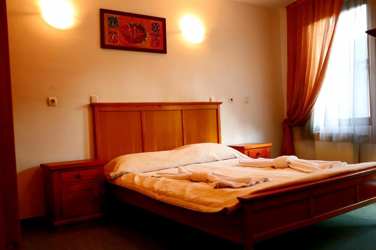 Family Hotel Nadine Бансько Екстер'єр фото